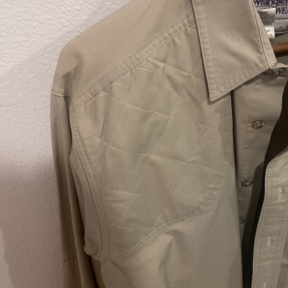 Wrangler button down - Picture 3 of 5